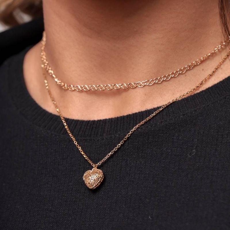 COLAR CORAÇÃO DESENHADO