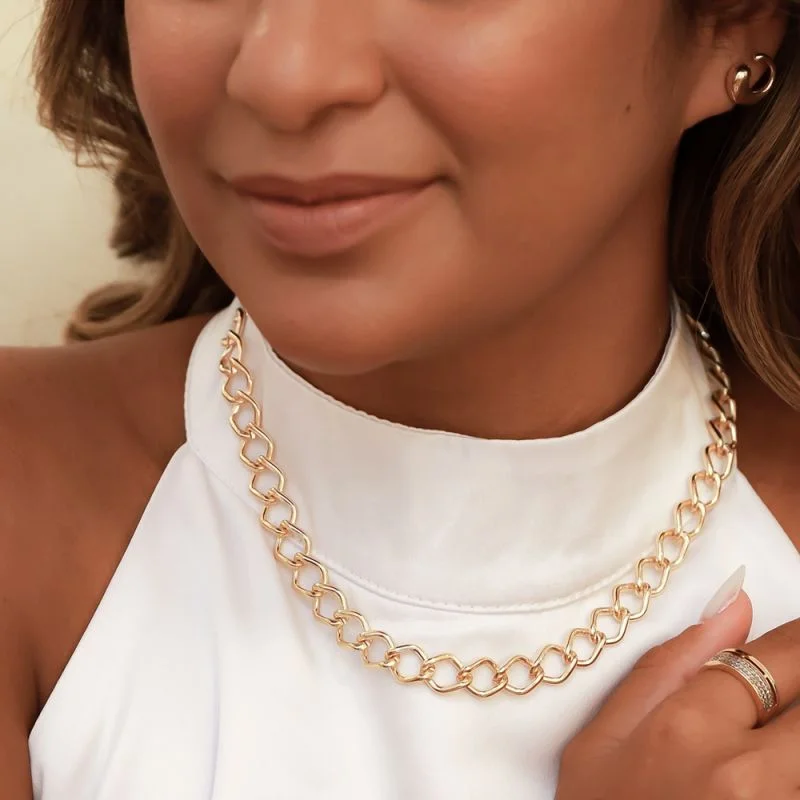 COLAR CORRENTARIA GRANDE