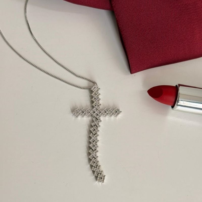 COLAR CRUZ