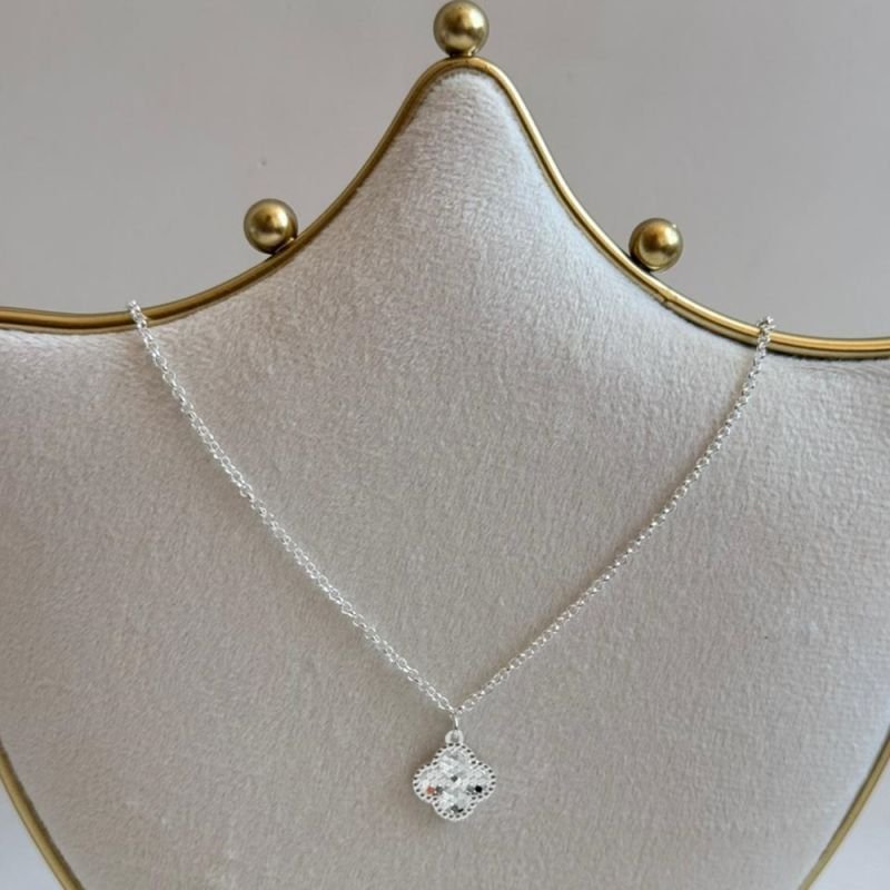 COLAR ELINHOS TREVO PRATA