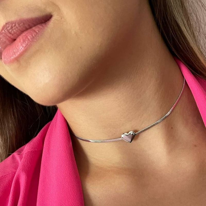 COLAR FITA COM CORAÇÃO