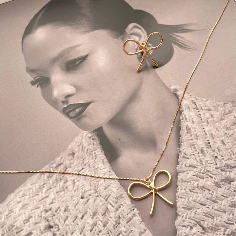 COLAR LAÇO LISO - OURO 18K - 27