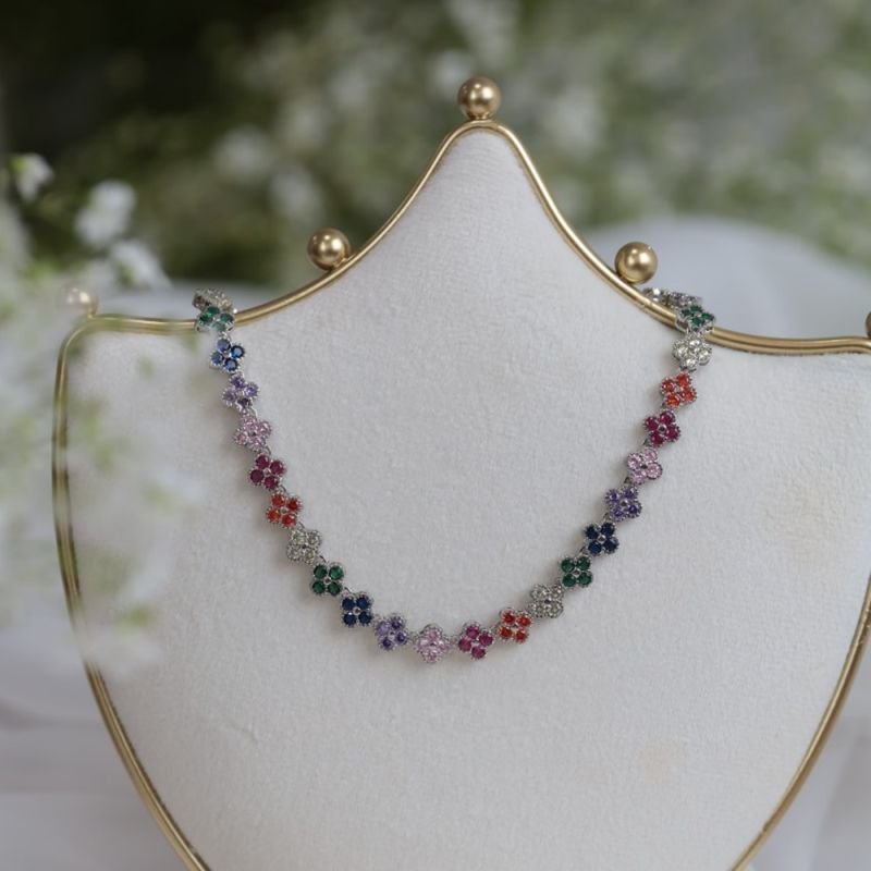 COLAR TREVO ZIRCÔNIAS