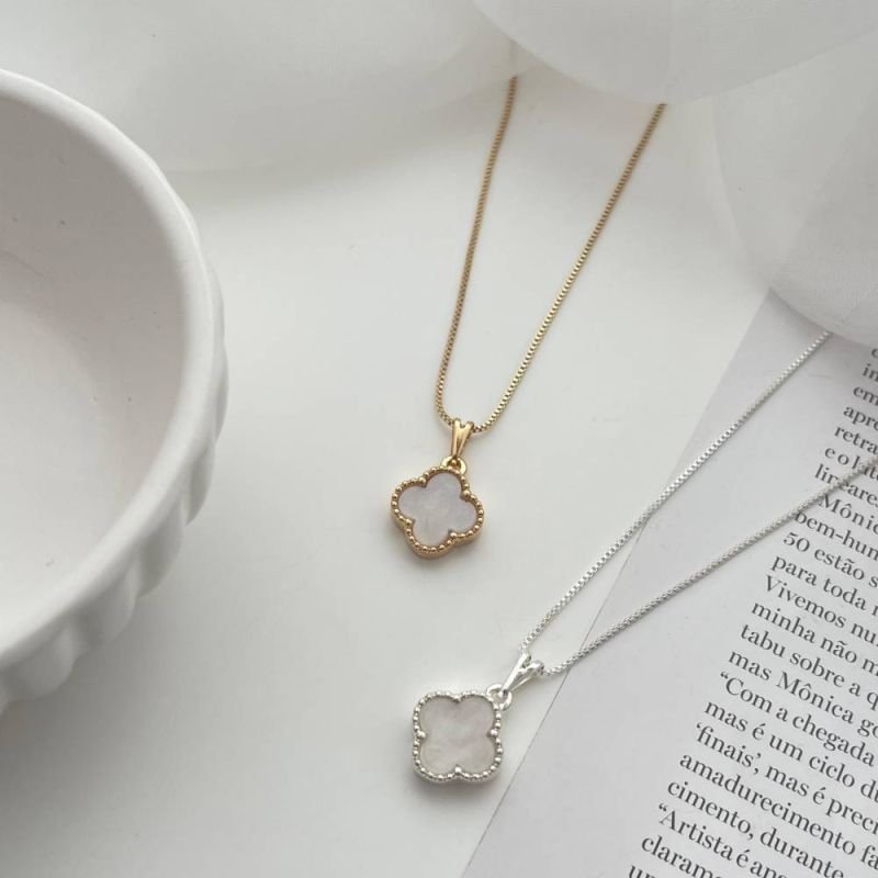 COLAR VAN CLEEF PRATA
