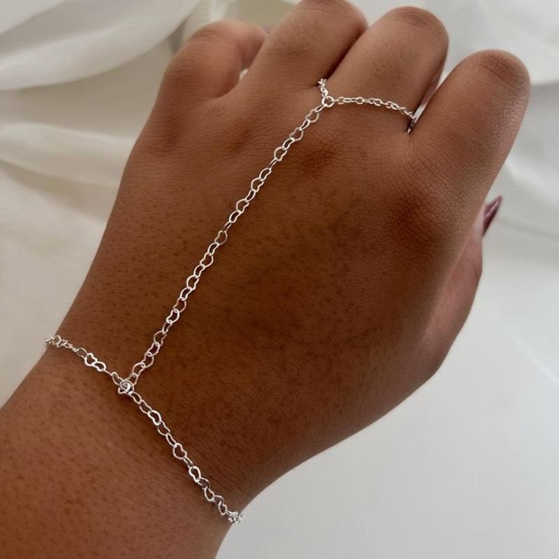 HAND CHAIN CORAÇÕES PRATA