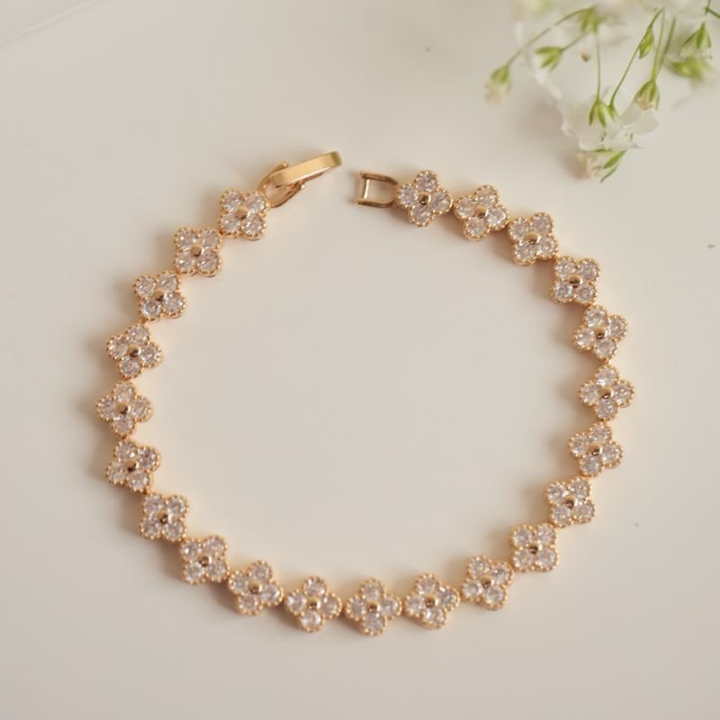 PULSEIRA TREVOS ZIRCÔNIAS