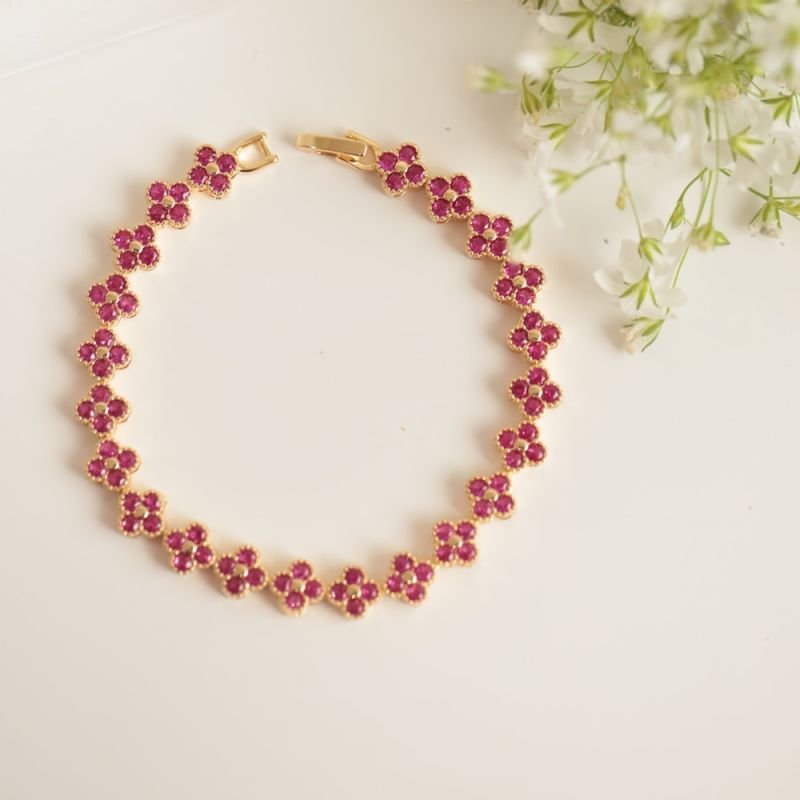 PULSEIRA TREVOS ZIRCÔNIAS