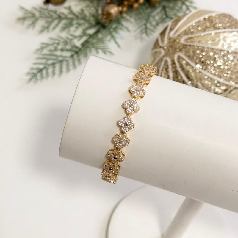 PULSEIRA TREVOS ZIRCÔNIAS